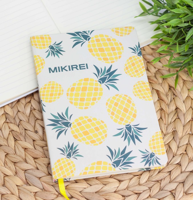 Блокнот (A5) &quot;Many pineapples&quot;, yellow (14.5*21) 