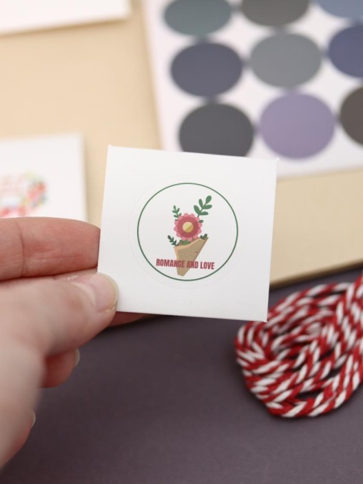 Упаковочный набор для подарков (2 листа+лента+открытка+5 наклеек) &quot;Red thread&quot;, 50x70 см 