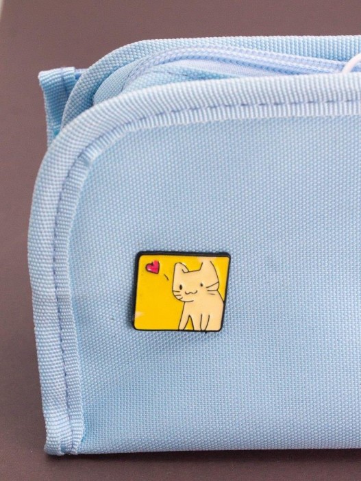 Значок металлический iLikeGift &quot;Cat in love&quot; 