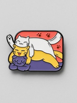 Значок металлический iLikeGift "Cozy trio"