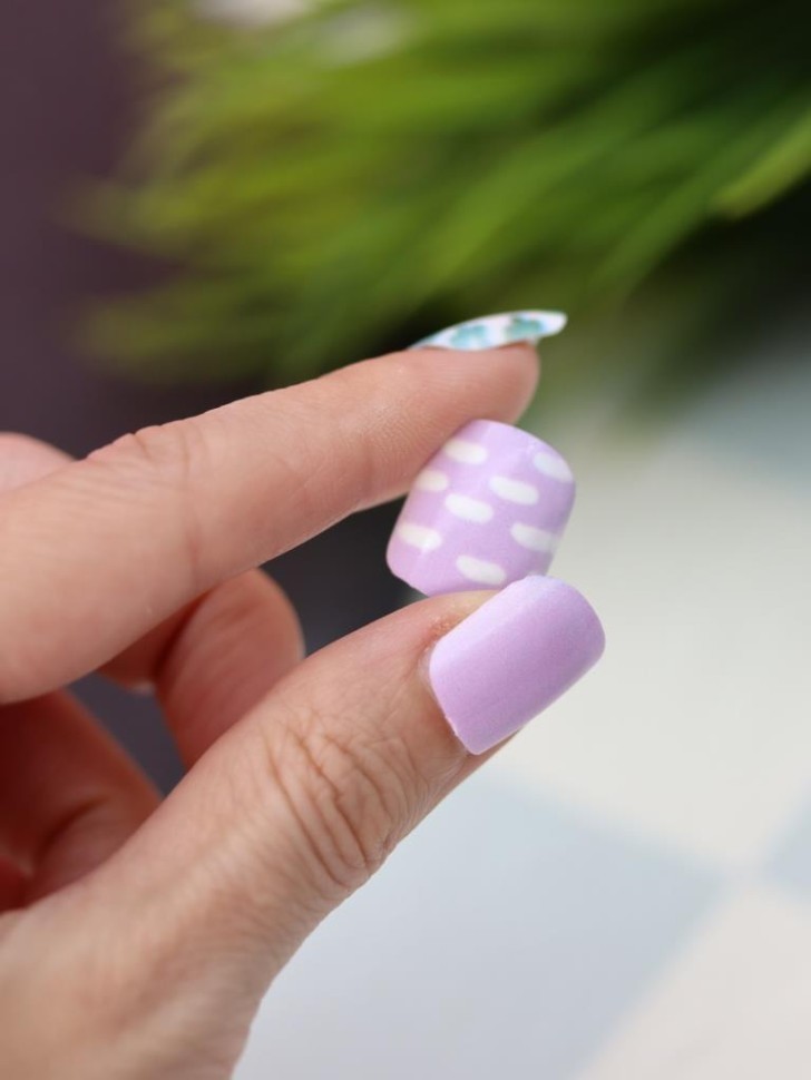 Накладные ногти GIRLY "Сирень", 12 шт., с клеевыми пластинами