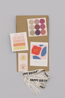 Упаковочный набор для подарков (2 листа+лента+открытка+5 наклеек) "Pure joy", 40x50 см