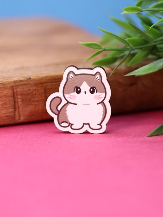 Значок ECO из дерева Adorable cat 