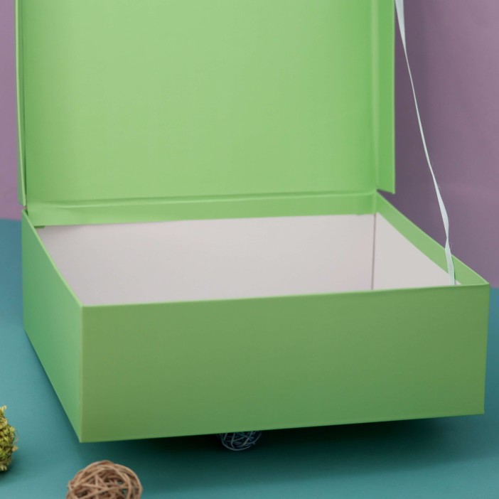 Подарочная коробка «Sequins», 32*27.5*11.5 