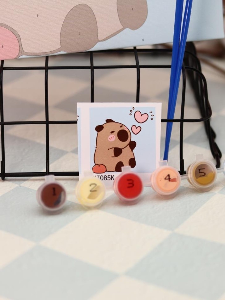 Картина по номерам на подрамнике Draw Me! "Влюбленная капибара", (20*20 см)