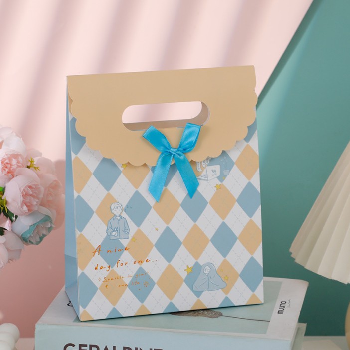 Пакет подарочный (M) &quot;Pattern diamond&quot;, yellow (27*19.5*8.6) 