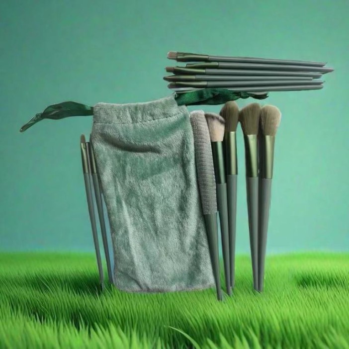 Набор кистей для макияжа "Magic 13", 13 кистей, green 