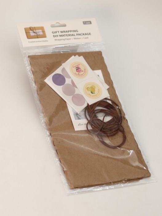 Упаковочный набор д/подарков (2 листа+лента+открытка+5 наклеек) &quot;Creative Spark&quot;,40x50см 