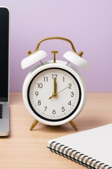 Часы-будильник «Aesthetic», white