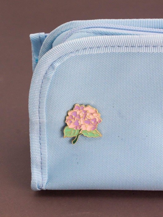 Значок металлический iLikeGift "Розовая гортензия" 