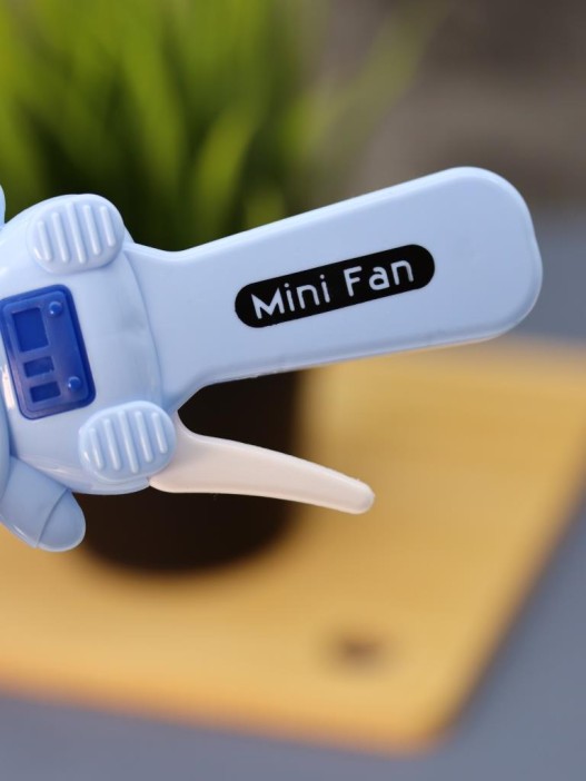 Портативный механический ручной вентилятор «Astronaut» (14,5х7,5х4 см), mix 