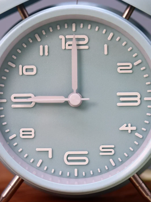 Часы-будильник &quot;Numeral white&quot;, green 