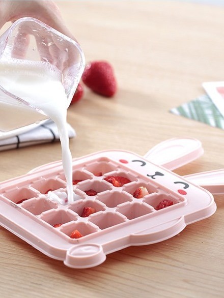 Лоток для льда &quot;Bear&quot;, pink 