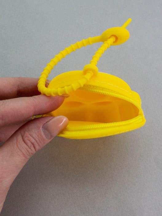 Брелок-кошелёк "Кошачья лапка", желтый (5*3.8 см) 