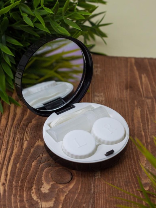 Контейнер для линз "Keep on dreaming" 