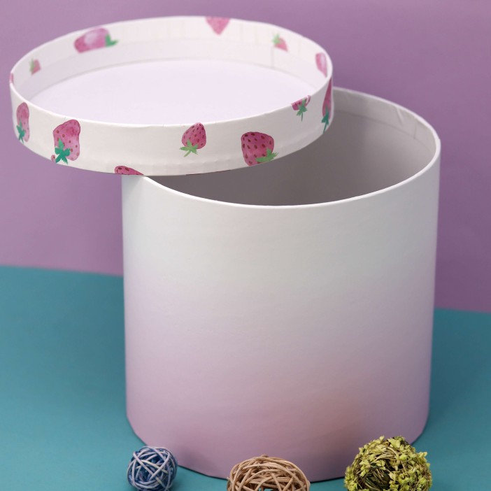 Подарочная коробка «Round strawberry», 16.5*16.5*16 