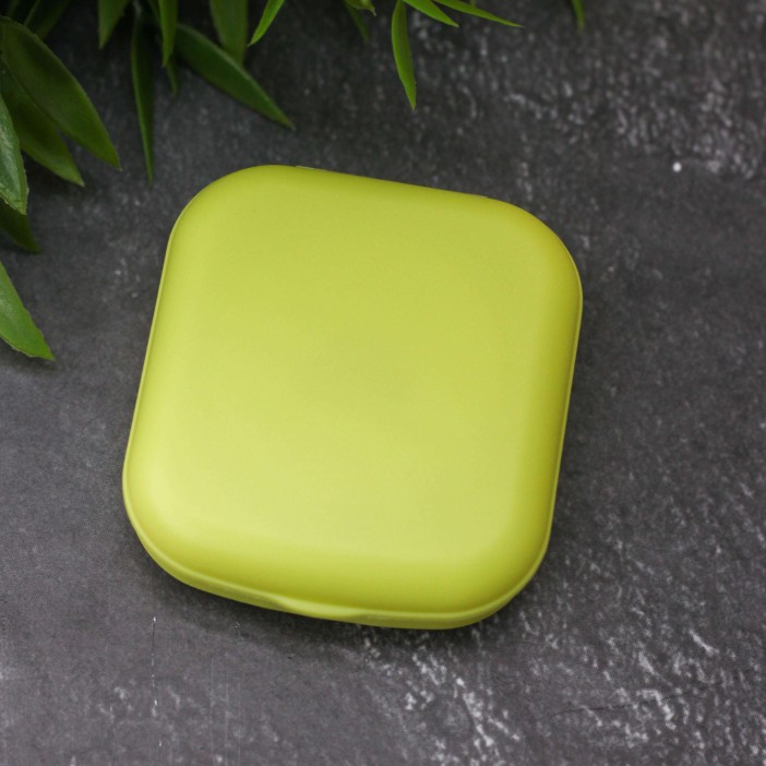 Контейнер для линз «Classic square», green 