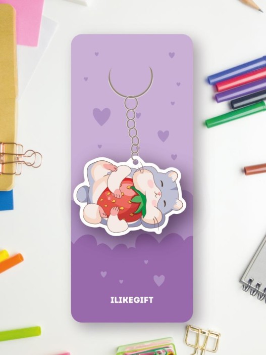 Брелок ECO из дерева &quot;Хомячок и клубника&quot; 