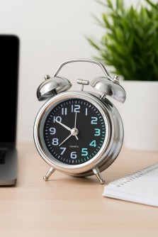 Часы-будильник "Chameleon"