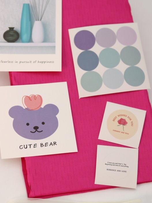 Упаковочный набор для подарков (2 листа+лента+открытка+5 наклеек) &quot;Playful glow&quot;, 40x50см 