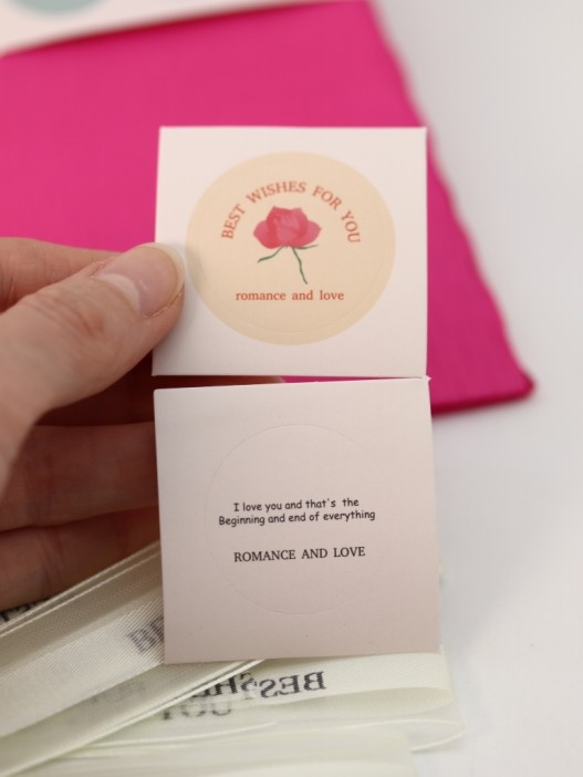 Упаковочный набор для подарков (2 листа+лента+открытка+5 наклеек) &quot;Playful glow&quot;, 40x50см 