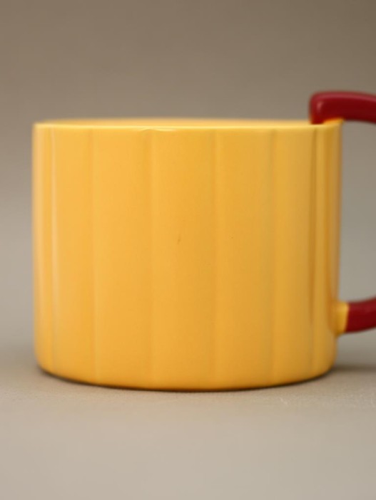 Кружка «Ribbed mug», yellow 