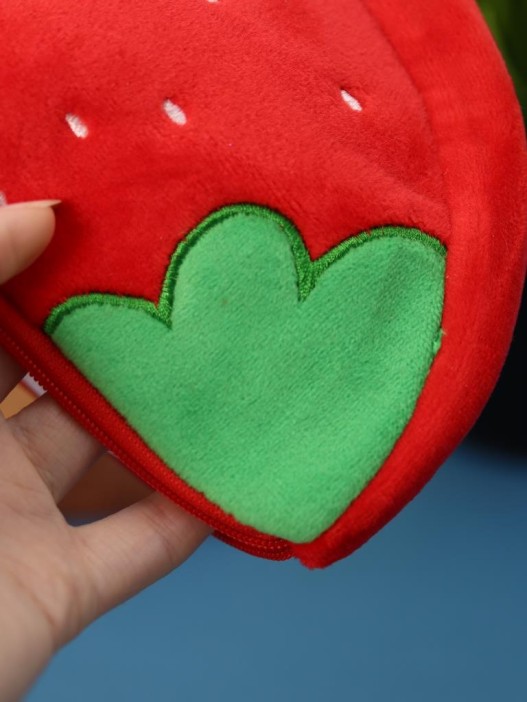 Пенал плюшевый &quot;Strawberry&quot;, red (22*12 см) 