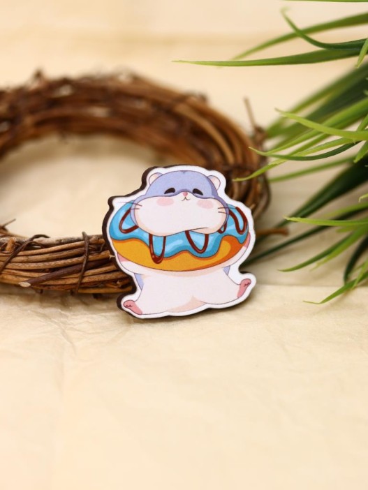 Значок ECO из дерева "Хомячок и пончик" 