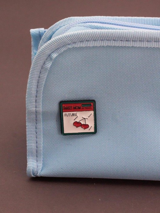 Значок металлический iLikeGift &quot;Cherry time portal&quot; 