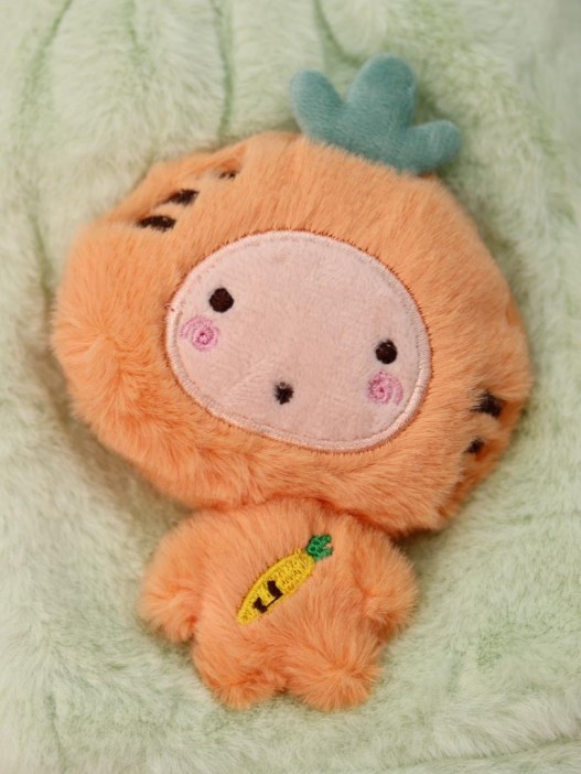 Грелка плюшевая с ремешком &quot;Plush friends&quot;, carrots, 400 мл (21*15,2 см) 