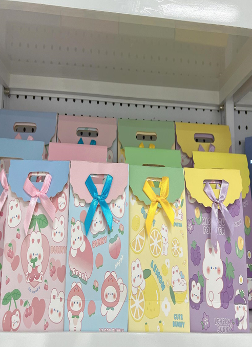 Пакет подарочный (M) &quot;Bunny lemon&quot;, yellow (27*19.5*8.6) 