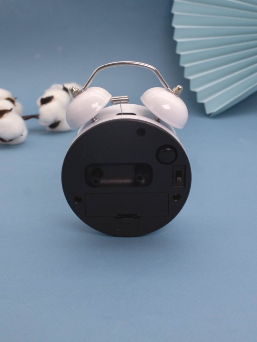 Часы-будильник «Capybara, congratel», white (12,5х9 см) 