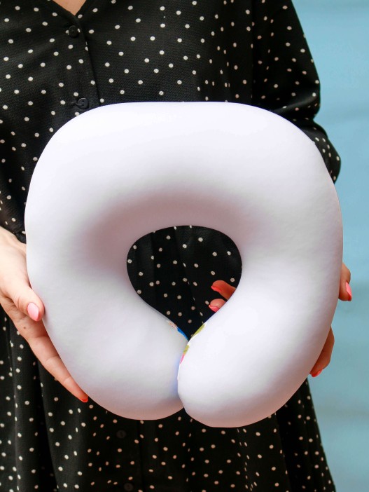 Игрушка- Подушка для шеи Hugme toys «Зайка» 