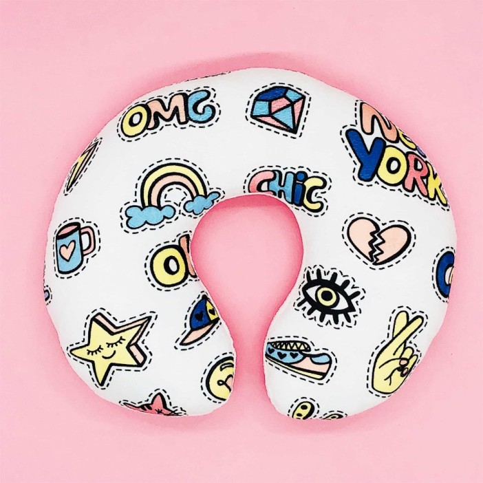 Подушка для шеи "OMG" 