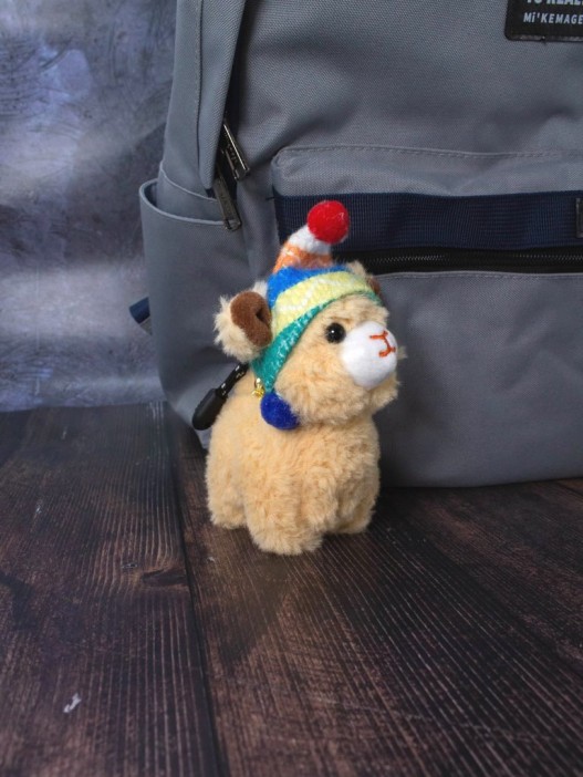 Брелок «Lama hat», beige 