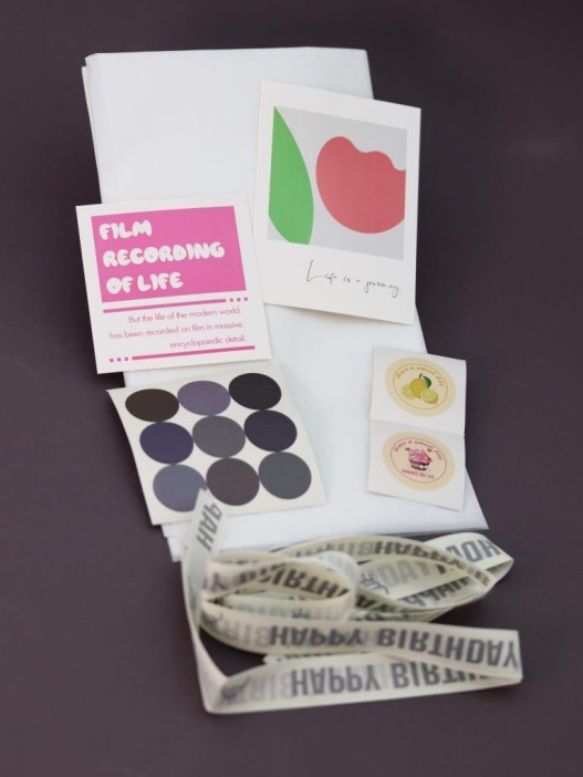 Упаковочный набор д/подарков (2 листа+лента+открытка+5 наклеек) &quot;Happy moments&quot;, 50x70см 