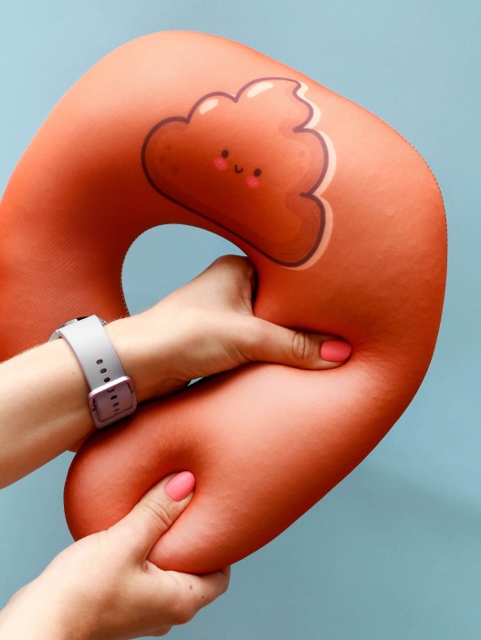 Подголовник антистресс Hugme toys «Какашка» 