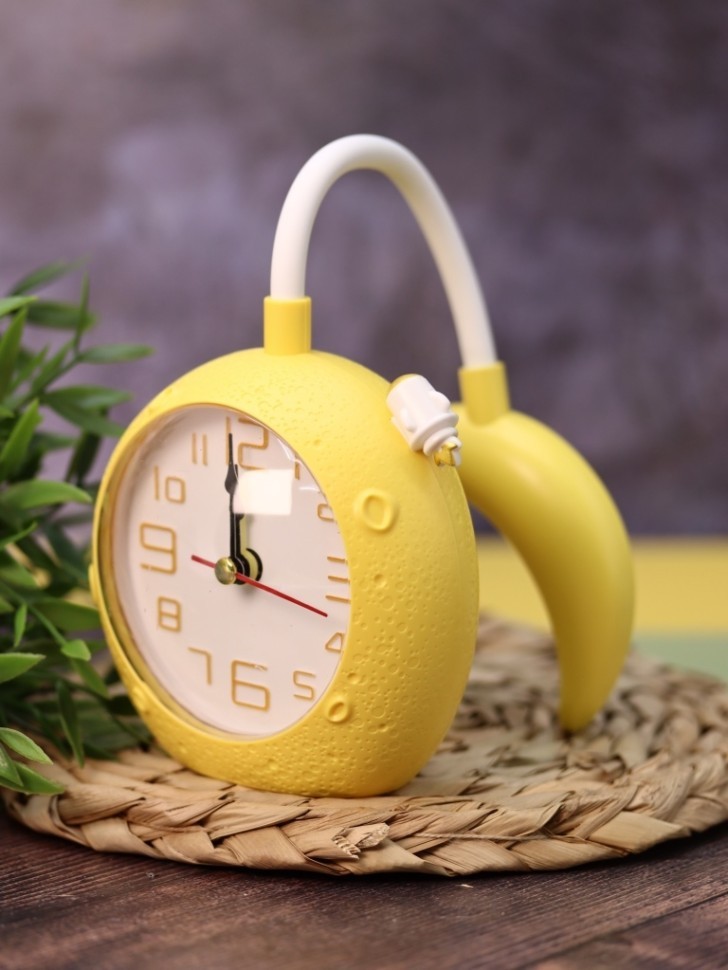 Часы-будильник "Moonlight Alarm Clock"