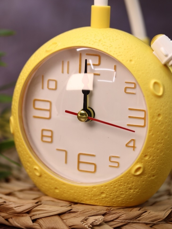 Часы-будильник "Moonlight Alarm Clock"
