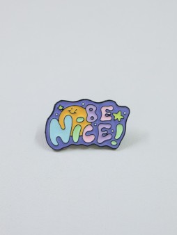Значок металлический iLikeGift "Be Nice!"