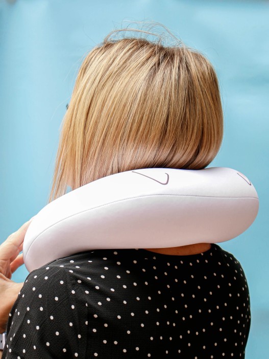 Игрушка- Подушка для шеи Hugme toys «Котик» 