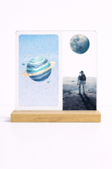 Фоторамка-ночник «One small step», светлое дерево (18.5*19.5 см)