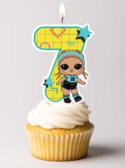 Парафиновая свеча в торт "LOL. Цифра 7 , с героем"