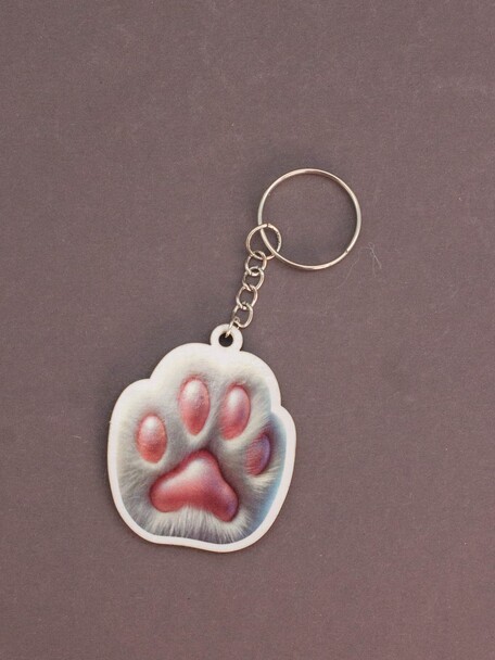 Брелок ECO из дерева iLikeGift "Лапка белая" 