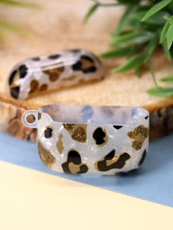 Чехол для AirPods 3 "Leo print"