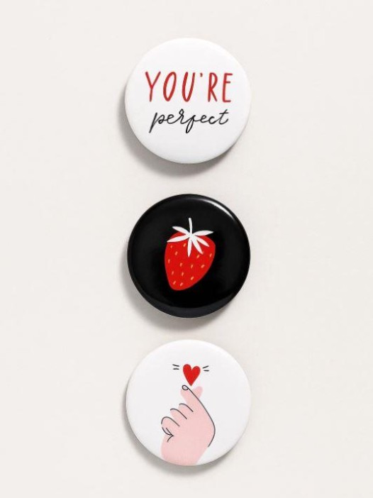 Набор значков 3 шт. iLikeGift &quot;Perfect Strawberry&quot; 