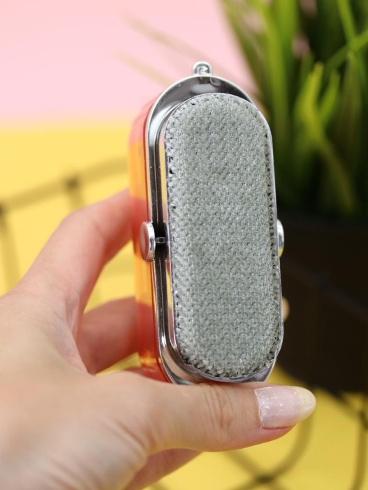 Ролик для чистки одежды компактный iLikeGift &quot;Red box&quot;, (6,5*8,5*3,5 см) 