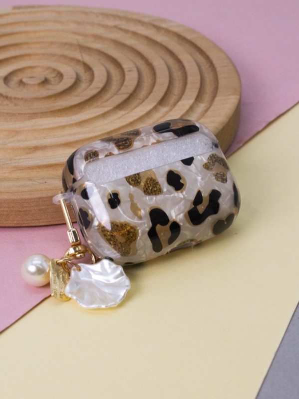 Чехол для AirPods Pro "Leo print"