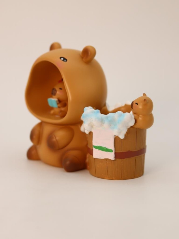 Ночник - подставка для канцелярских принадлежностей "Capybara student" (13.8 см)