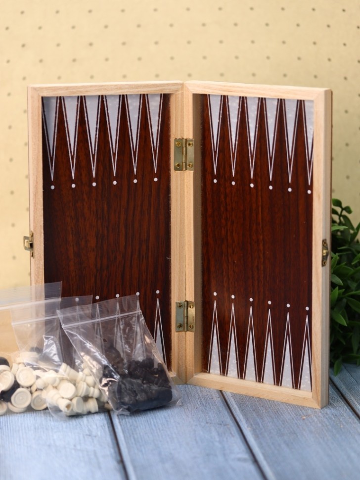 Игра настольная 3 в 1 "Шахматы, шашки, нарды" 25*25см
